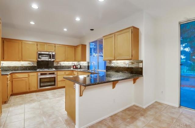 2300 Palomira Court, Chula Vista CA: https://media.crmls.org/mediaz/0666b93a-f651-47ad-a6e6-22a7e22af734.jpg