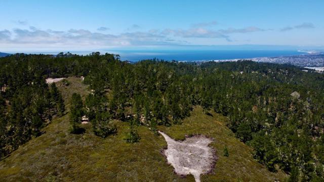 2 Monterra Ranch, Monterey CA: https://media.crmls.org/mediaz/06676535-66d5-4de9-8767-91f92f927ad4.jpg