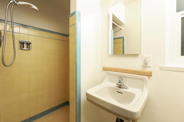 4662 4664 Bancroft, San Diego CA: https://media.crmls.org/mediaz/0667afb8-c2f1-445d-a755-fb1ff08ae9de.jpg