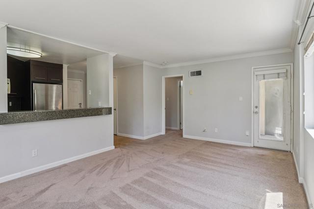 7565 Charmant Dr, San Diego CA: https://media.crmls.org/mediaz/066817b0-5d83-4487-8e15-fd97eff7a7eb.jpg