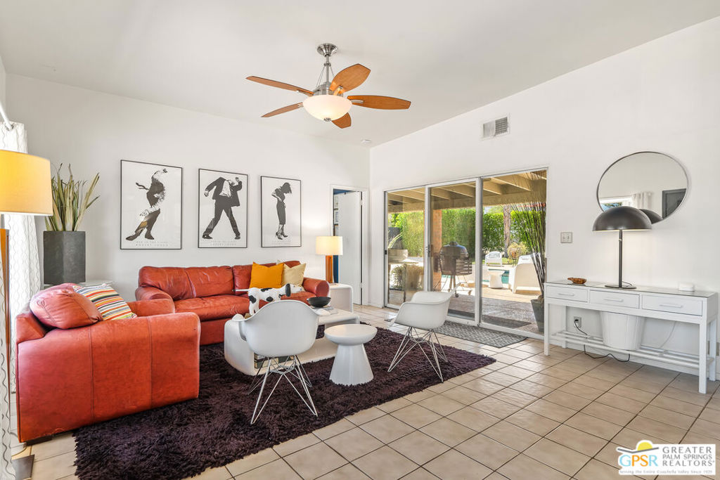 MLS #25599457PS image #9