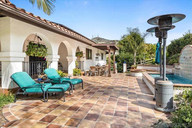 1379 Sunny Heights Road, Fallbrook CA: https://media.crmls.org/mediaz/0668c352-6893-4515-bdeb-7b7d75d4132b.jpg