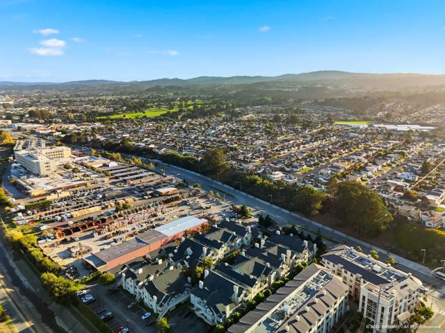 1400 El Camino Real, South San Francisco CA: https://media.crmls.org/mediaz/06699060-1b21-49b9-b1c6-03b82ebae95a.jpg