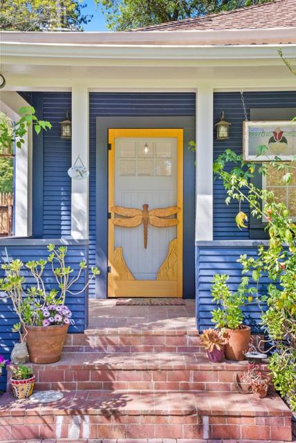 4200 Glenwood Drive, Scotts Valley CA: https://media.crmls.org/mediaz/066ac32a-1ea0-4c9b-85e7-3b84e9698a1b.jpg