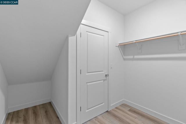 27276 Cosmo Ct, Hayward CA: https://media.crmls.org/mediaz/066aebf2-37c6-4393-83eb-932f3baa40a3.jpg