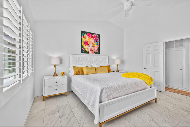 77707 Calle Las Brisas S, Palm Desert CA: https://media.crmls.org/mediaz/066bd985-e7a4-4b6c-81ec-ed811a37bd4f.jpg