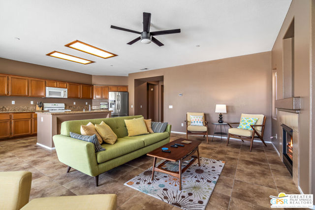 1238 Vista Sol, Palm Springs CA: https://media.crmls.org/mediaz/066be356-9035-41d7-b6da-8c3b1b2b6530.jpg