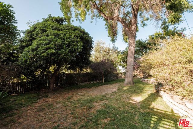 2326 Hidalgo Avenue, Los Angeles CA: https://media.crmls.org/mediaz/066cbe39-3acd-4316-b83f-b5a66ef30f69.jpg