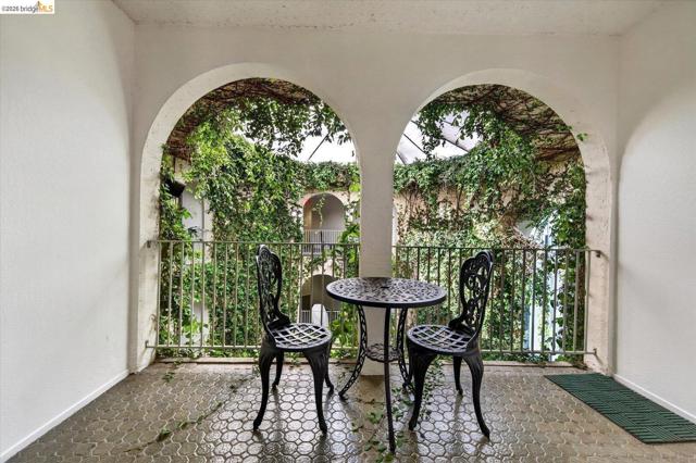 Image 18 of 22 For 1305 Boulevard Way  Apt 303