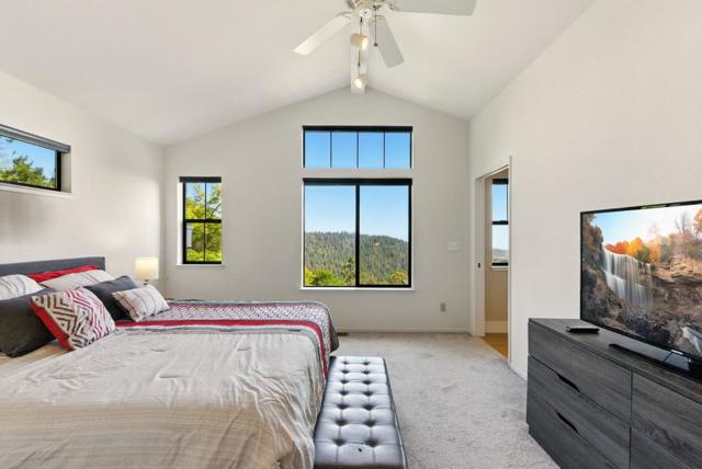 132 Pax Place Court, Aptos CA: https://media.crmls.org/mediaz/066f54df-8f84-4e89-a77c-a7edf2748edc.jpg
