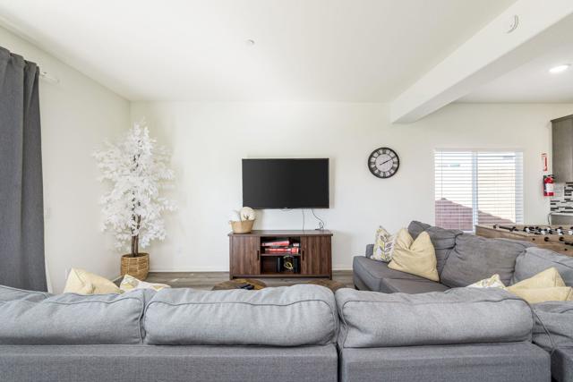 Image 13 of 38 For 9705 Puesta Del Sol Place