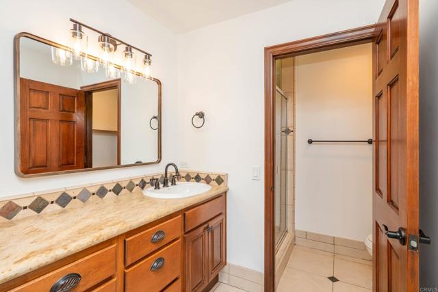 Detail Gallery Image 29 of 70 For 1210 Cypress Dr, Vista,  CA 92084 - 5 Beds | 4 Baths