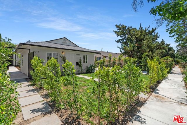 6916 Bellingham Avenue, North Hollywood CA: https://media.crmls.org/mediaz/066f9a57-6b92-4ba5-aab4-39d973aa0318.jpg