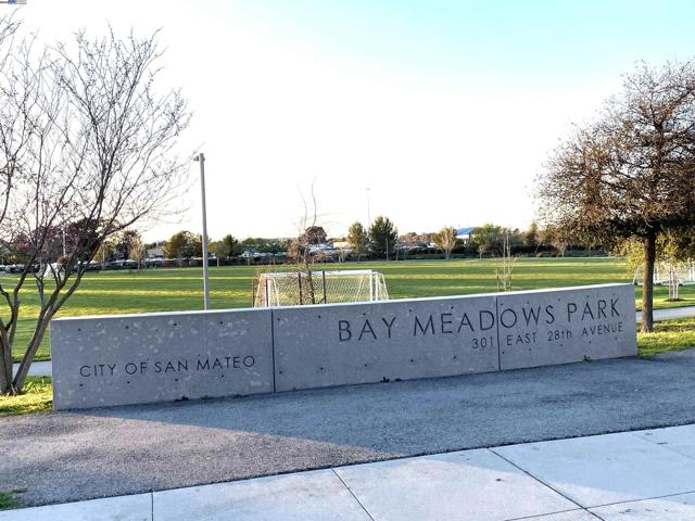 2835 Alvarado Ave, San Mateo CA: https://media.crmls.org/mediaz/066fed41-50dc-476d-a029-606600cce3da.jpg