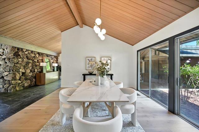 14582 Horseshoe Court, Saratoga CA: https://media.crmls.org/mediaz/0671325b-4fc3-4f1c-bcad-bb503ef5f0b4.jpg