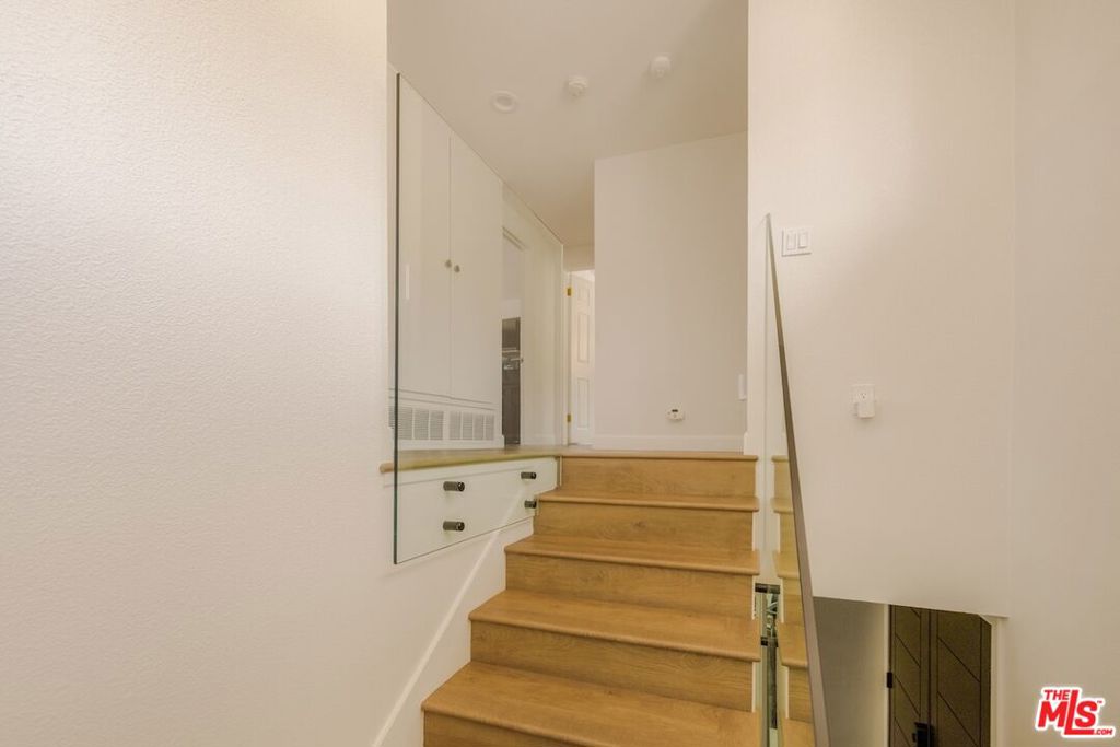 MLS #26875713 image #22