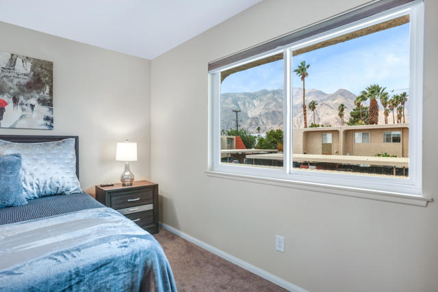 2274 N Indian Canyon Drive, Palm Springs CA: https://media.crmls.org/mediaz/0672dd90-e3bb-4192-a472-dde808c66045.jpg