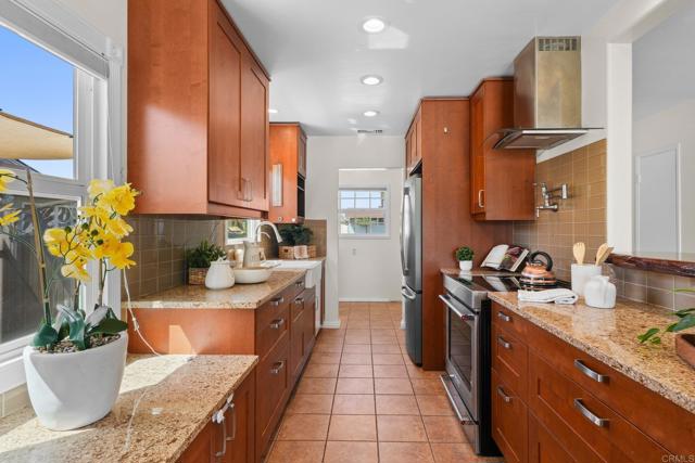 Front Image Thumbnail for CRPTP2601834