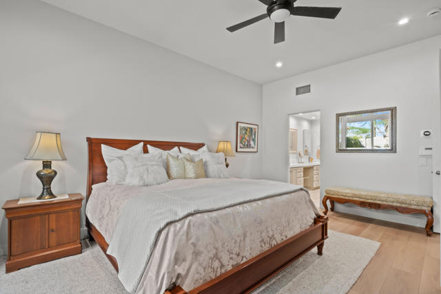 781 Box Canyon Trail, Palm Desert CA: https://media.crmls.org/mediaz/0673ba1a-4fb2-4cf3-9dc6-8c478acc100a.jpg