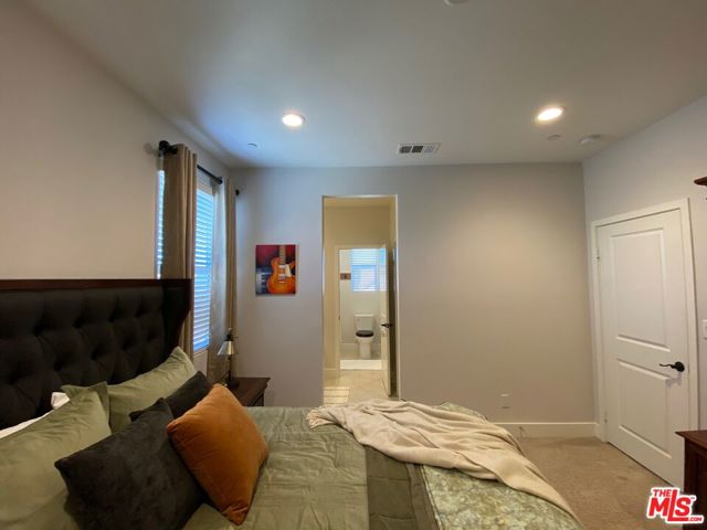 18648 Juniper Springs Drive, Canyon Country CA: https://media.crmls.org/mediaz/0673fda5-f061-46a2-9647-d76886a0ec41.jpg
