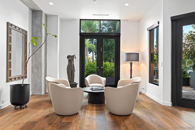 Details for 2500 6th Ave  Th04, San Diego, CA 92103