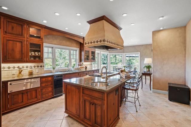 20420 Idylwild Road, Los Gatos CA: https://media.crmls.org/mediaz/06759e6d-9956-4472-85ff-745de7e19142.jpg