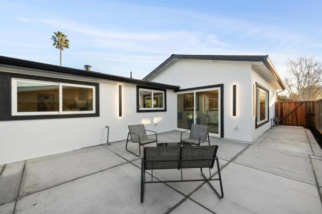 709 Lakebird Drive, Sunnyvale CA: https://media.crmls.org/mediaz/0675c50f-0d90-4b18-8f44-01b4af61fffe.jpg