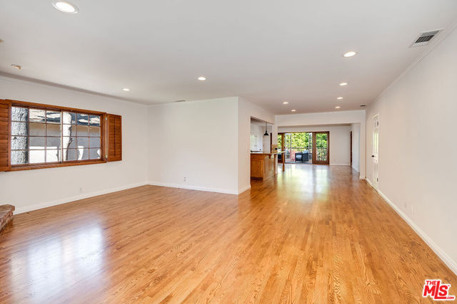 14709 VALLEY VISTA Boulevard photo 4