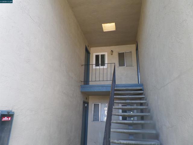 1731 Ellis st, Concord CA: https://media.crmls.org/mediaz/0676946f-b9ce-4077-81a7-02f184fc711d.jpg