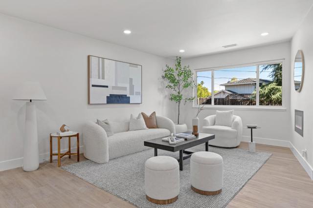 4035 W Rincon Avenue, Campbell CA: https://media.crmls.org/mediaz/067781e4-9327-4b5f-8cbe-66ebb31d3b2c.jpg