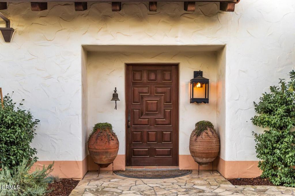 MLS #V1-33911 image #2