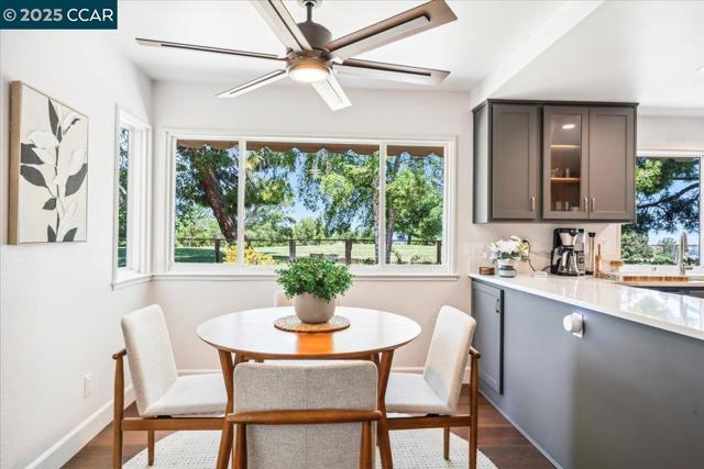 739 Devils Drop Ct, Richmond CA: https://media.crmls.org/mediaz/0679e642-4d80-43d4-ac55-92caf9b4c5e5.jpg