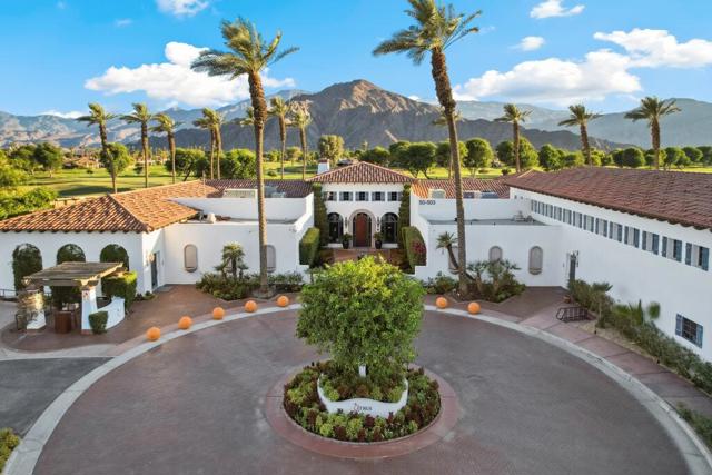 79373 Cetrino, La Quinta CA: https://media.crmls.org/mediaz/067a5270-0e5d-458a-9d79-9aa11e5af41c.jpg