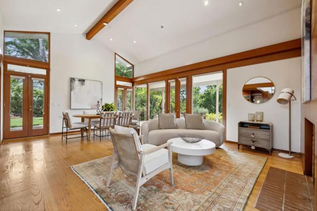 12675 La Cresta Drive, Los Altos Hills CA: https://media.crmls.org/mediaz/067cfb36-40d6-4919-b764-ad2e6879cb83.jpg