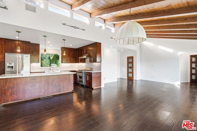 3476 Troy Drive, Los Angeles CA: https://media.crmls.org/mediaz/067d8489-ef1f-4be3-a5e8-d121f8573251.jpg