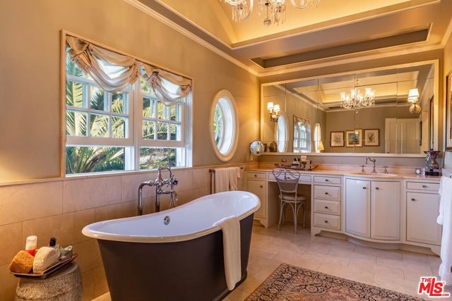 Drew Fenton | 685 Elkins Road Los Angeles CA | MLS: 7231884