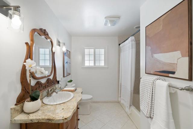 2 Corte Camellia, Millbrae CA: https://media.crmls.org/mediaz/067f118d-d94a-41eb-9105-a3421cb55cb5.jpg