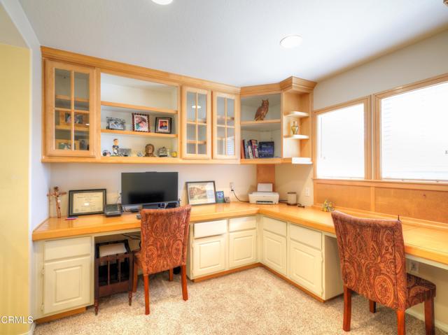 Detail Gallery Image 32 of 54 For 29047 Ironwood Ln, Saugus,  CA 91390 - 3 Beds | 3 Baths