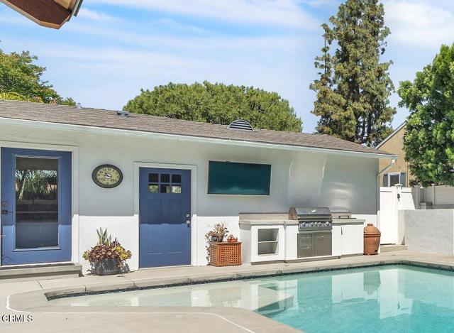 208 Fowler Drive, Monrovia CA: https://media.crmls.org/mediaz/067fd06c-a477-40ef-b4e3-63e34a55740e.jpg