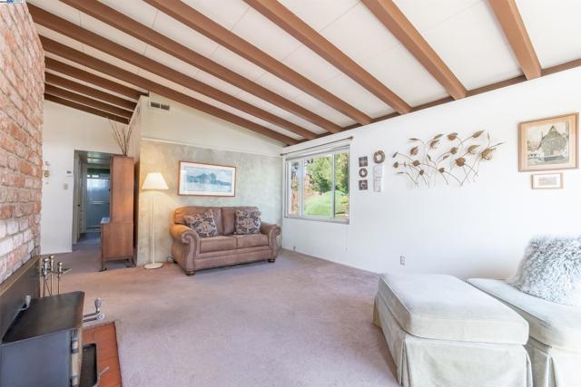 24757 Pear St, Hayward CA: https://media.crmls.org/mediaz/067fd6b8-c810-4c99-b834-3463a319bba3.jpg