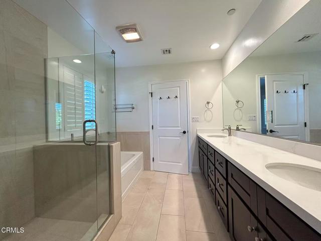 2339 Park Avenue, Montrose CA: https://media.crmls.org/mediaz/068070f2-67ee-4344-83d9-1146adb291a5.jpg