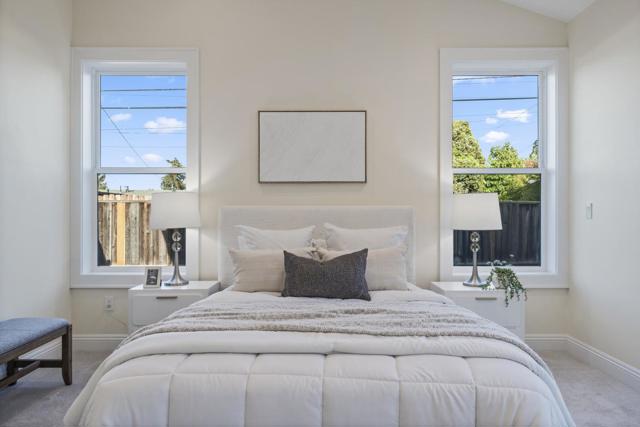 262 Twinlake Drive, Sunnyvale CA: https://media.crmls.org/mediaz/06809fea-4ad6-43ca-8b60-8ca212545f18.jpg