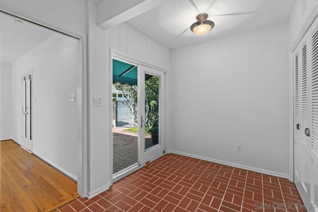 3419 Freeman St, San Diego CA: https://media.crmls.org/mediaz/06818611-6c11-4cd6-a88f-c991124a56b9.jpg