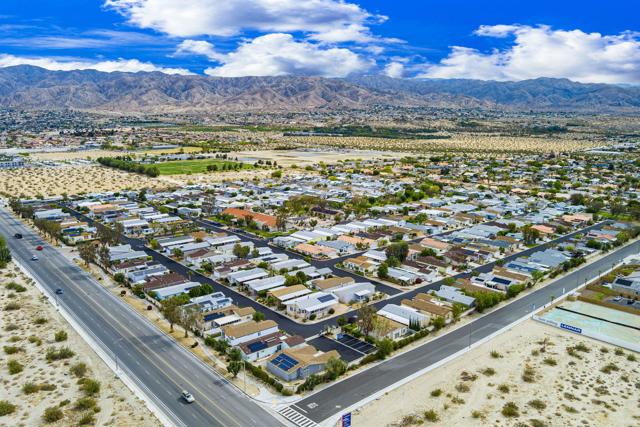 15300 Palm Drive, Desert Hot Springs CA: https://media.crmls.org/mediaz/0681b682-85a4-4d08-adcb-e6231c9a44d9.jpg
