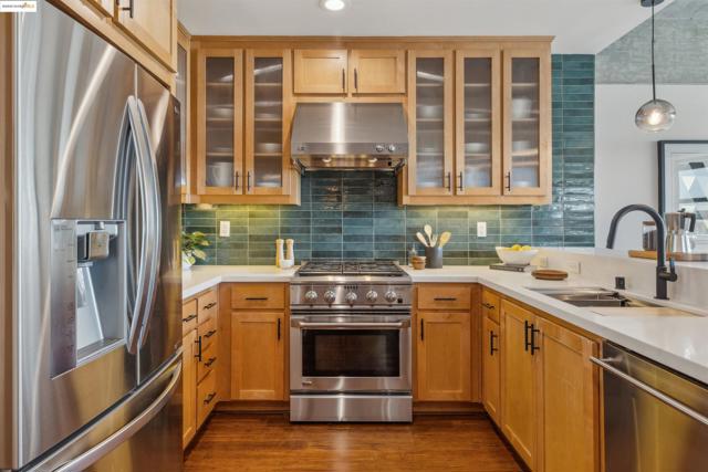 428 Alice Street, Oakland CA: https://media.crmls.org/mediaz/0681bfd2-58b0-4a4c-98e5-9195b1a38751.jpg