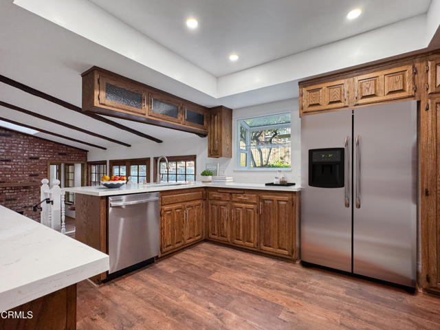5028 El Adobe Lane, La Crescenta CA: https://media.crmls.org/mediaz/0682e39f-a439-409c-b4ca-951667d97265.jpg