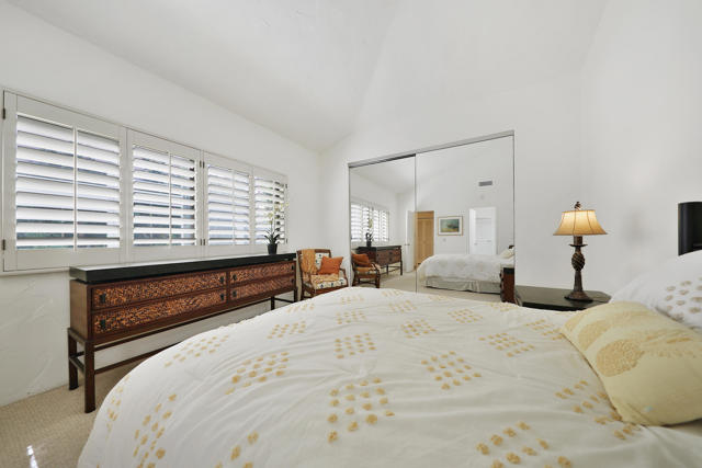 54624 Shoal Creek, La Quinta CA: https://media.crmls.org/mediaz/06840b0e-6932-4eb7-9ed0-64ffb83620ba.jpg