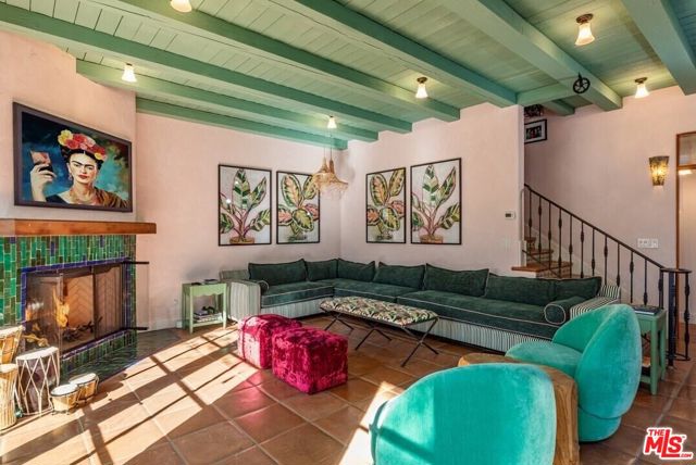202 Canada Street, Ojai CA: https://media.crmls.org/mediaz/068432c9-7640-4697-b114-9ffdd23a7fd3.jpg