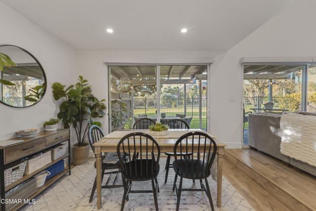 5757 Lake Lindero Drive, Agoura Hills CA: https://media.crmls.org/mediaz/068446c1-2a1e-458d-9051-c8ed51744e1d.jpg