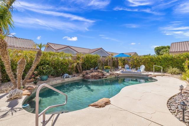 78197 Bonanza Drive, Palm Desert CA: https://media.crmls.org/mediaz/06848280-c8da-4712-afd4-852956161f30.jpg